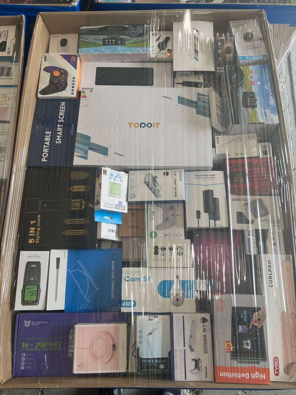 Drobna elektronika z Anglii (UK) – Amazon Returns, A–B, 104 kg