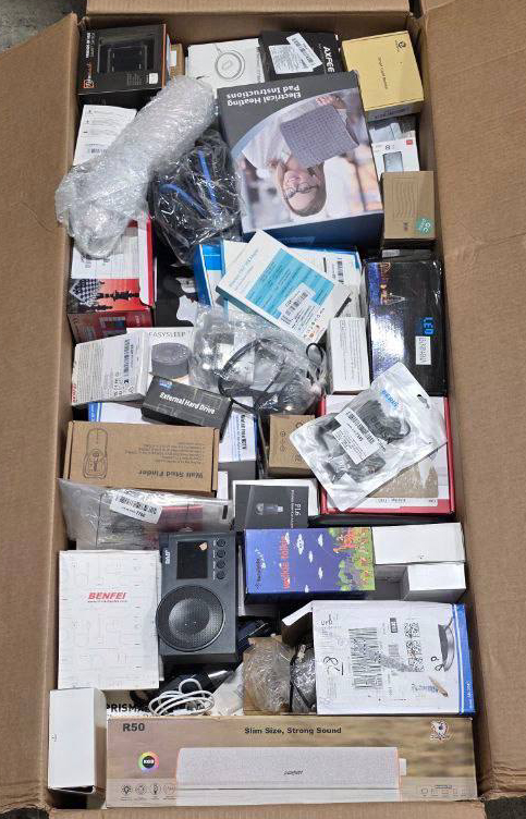 LongBox Anglia (UK) | 100% elektronika A–B