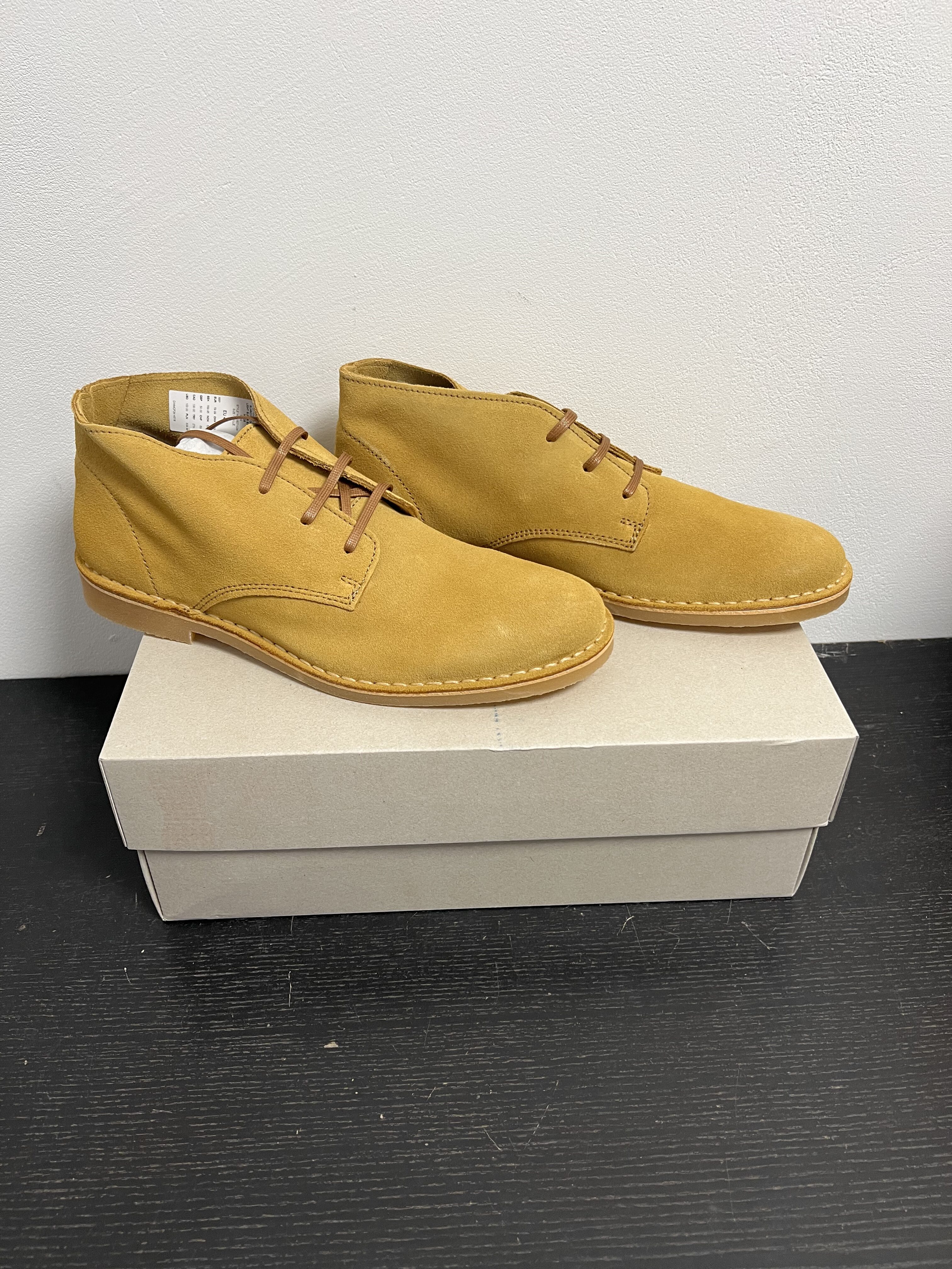 📦 Box butów – 18 par | Obuwie Premium Strefa Mody Hurtowy mix obuwia premium zoptymalizowany pod sprzedaż