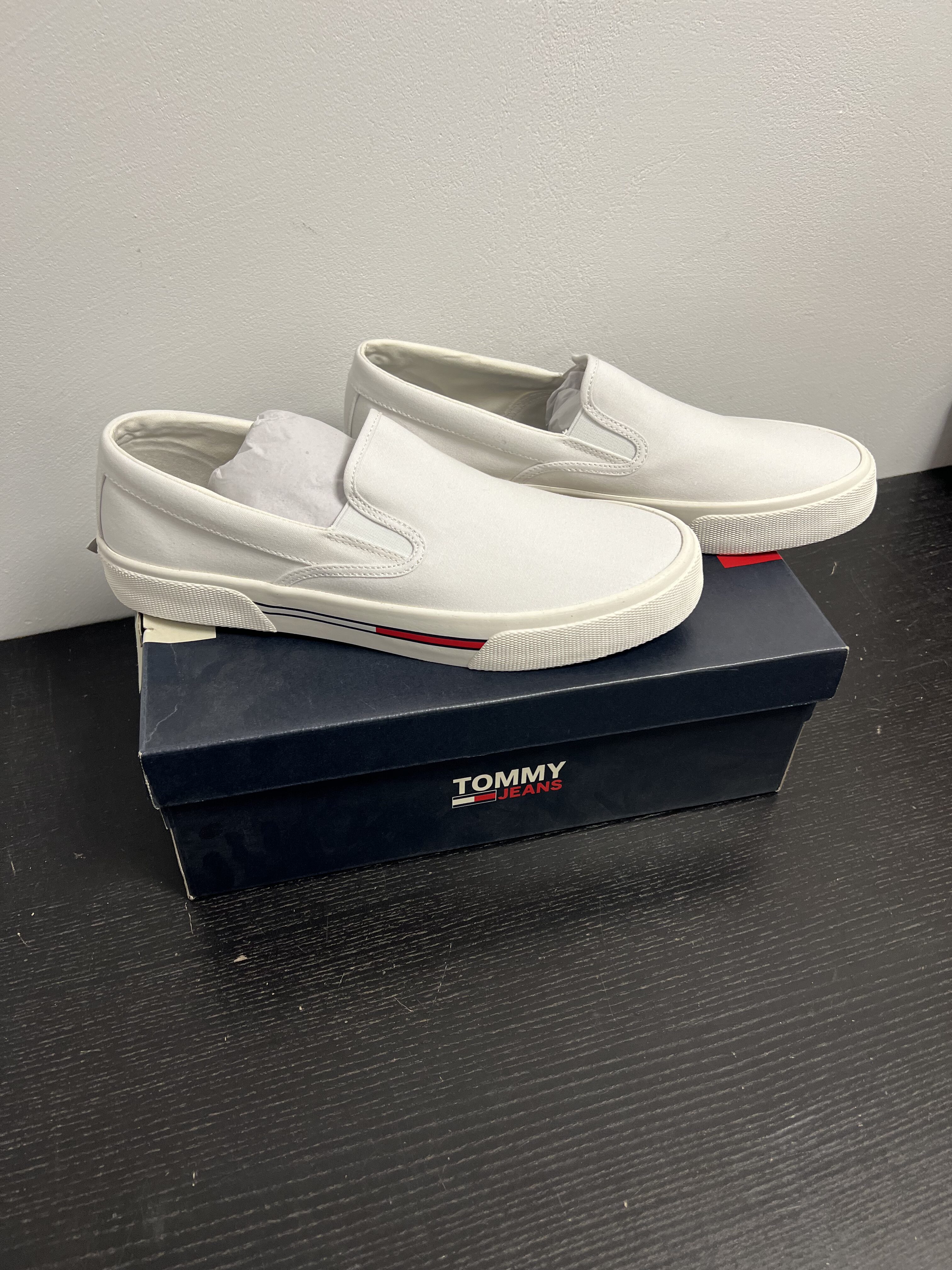 Box butów – 17 par | Obuwie Premium Strefa Mody Profesjonalny mix obuwia premium do sprzedaży od pierwszego dnia