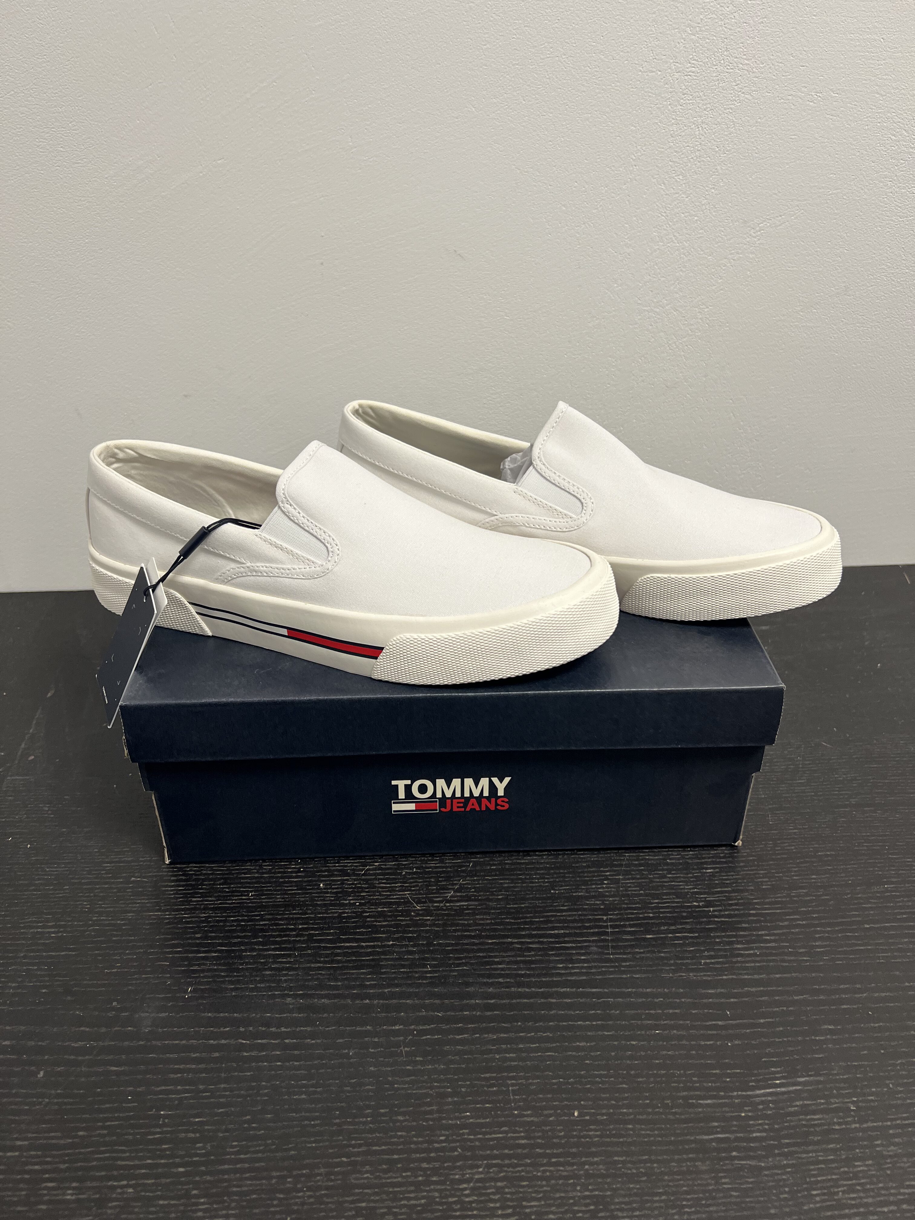 Box butów – 17 par | Obuwie Premium Strefa Mody Efektywny mix obuwia premium przygotowany pod sprzedaż