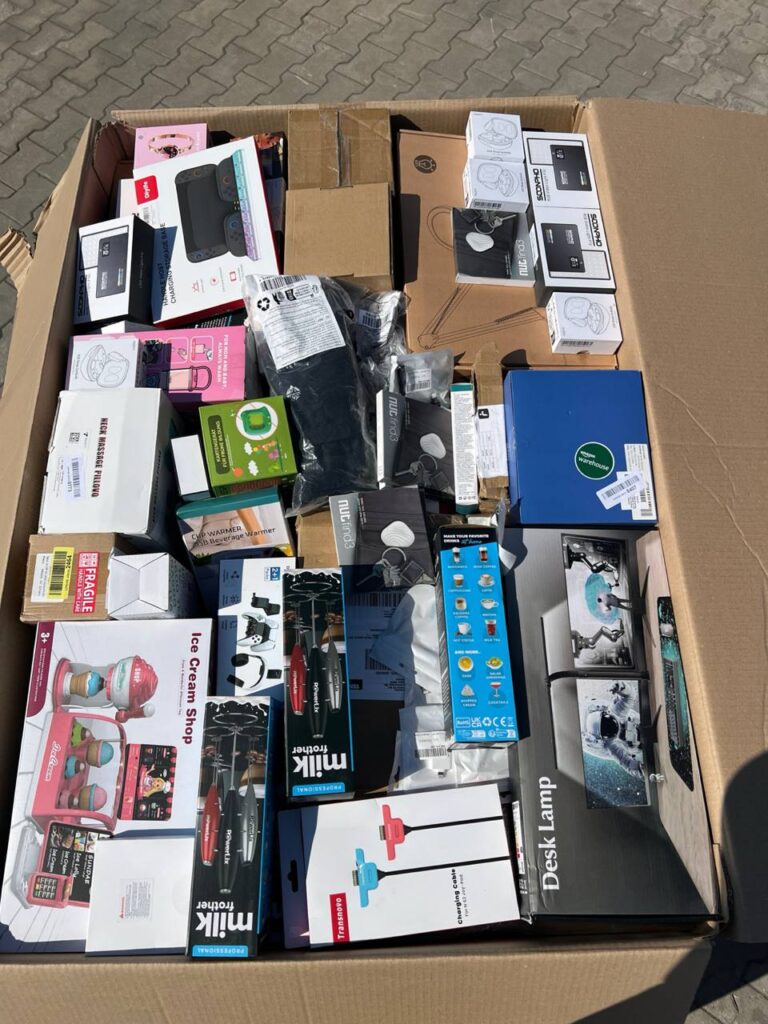 Palety Amazon MIX 133 kg – elektronika i zróżnicowany asortyment A–B